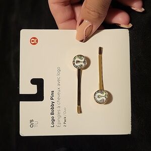 Lululemon logo bobby pins